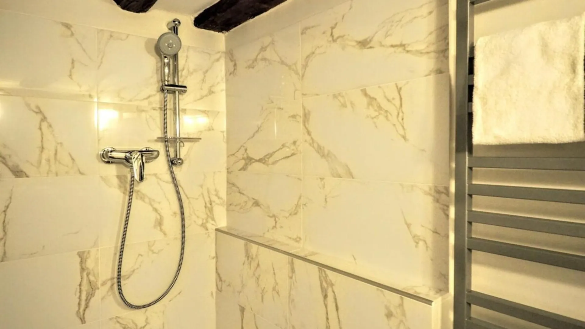 Moliere Chicsuites Paris